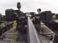 Military profession: Pandur II 8x8 wheeled armoured vehicle crew