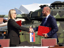 The Czech Republic and Slovakia have decided to cooperate in the acquisition and operation of new CV90 tracked combat vehicles