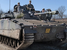 Members of the 7th Mechanised Brigade gained their first practical experience with CV90 vehicles