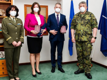 General Opata honors Ceska zbrojovka Group and SSI Group