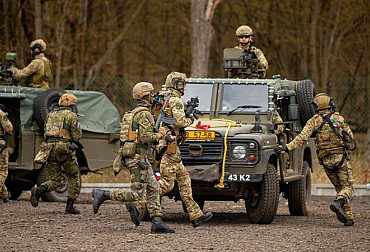 Czechs and Slovaks from the Multinational Battle Group understand each other even without previous training