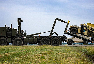 Soldiers tried out vehicle removal and recovery, they are self-sufficient with their own equipment