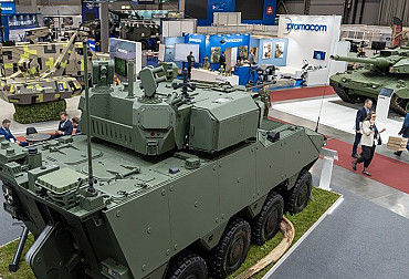 General Mikula: Arms fairs are key for monitoring trends and debating with manufacturers