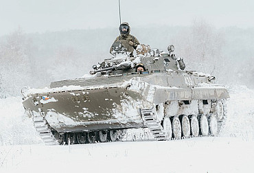 Drones, frost, and nights in the trenches: The 72nd Mechanized Battalion trained for modern warfare at Libavá