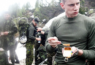 Army buys tens of thousands of combat rations