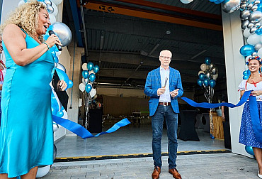 EVPÚ Defence Celebrates 25th Anniversary with Opening of New Production Facility