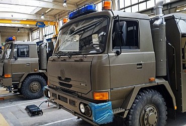 The EXCALIBUR ARMY company services military anti-chemical vehicles, the first repaired pieces are used by the Czech soldiers again