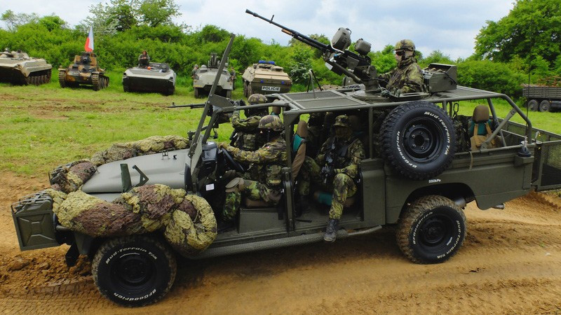 Light Assault Vehicles for paratroopers and recon battalion Light Assault Vehicles for paratroopers and recon battalion