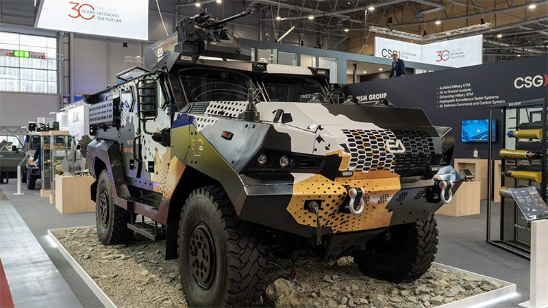 www.czdefence.com