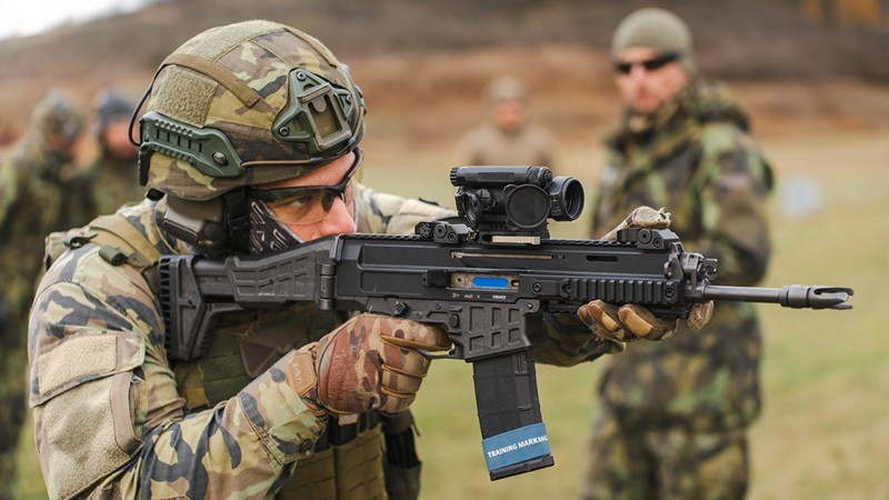 Commander of the Czech Army Ground Forces on training, modernization, and the return to basics