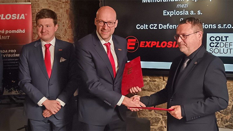 Major news for the Czech Republic’s defence industry: Colt and Explosia have signed a memorandum of cooperation