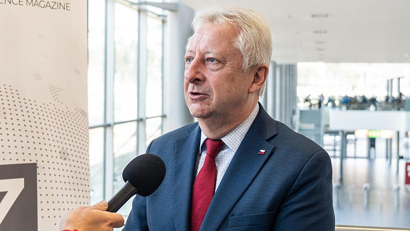 Defence Minister Jaromír Zůna: Without close cooperation with industry and a change in approach to procurement, we cannot keep pace with technological developments