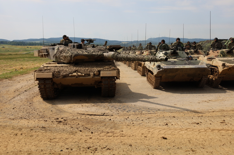 Foto: Součástí MN BG SVK byla německá tanková jednotka vyzbrojena tanky Leopard 2A6 a bylo to vůbec poprvé, co se tento typ tanků stal součástí uskupení, které je na Slovensku od jara roku 2022. | MN BG SVK