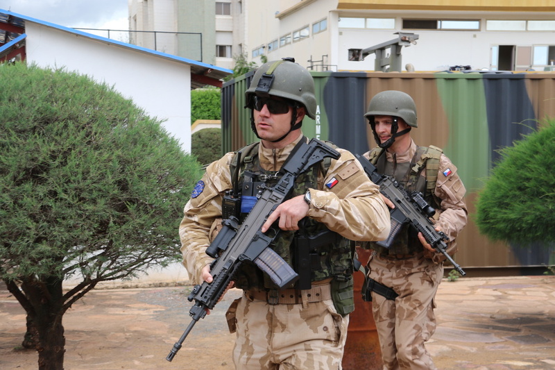 Vojáci devátého úkolového uskupení mise EUTM