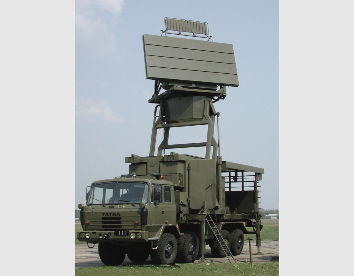 Picture: Initial TRS-15 radar variant based on Tatra 815 8x8 | PGZ