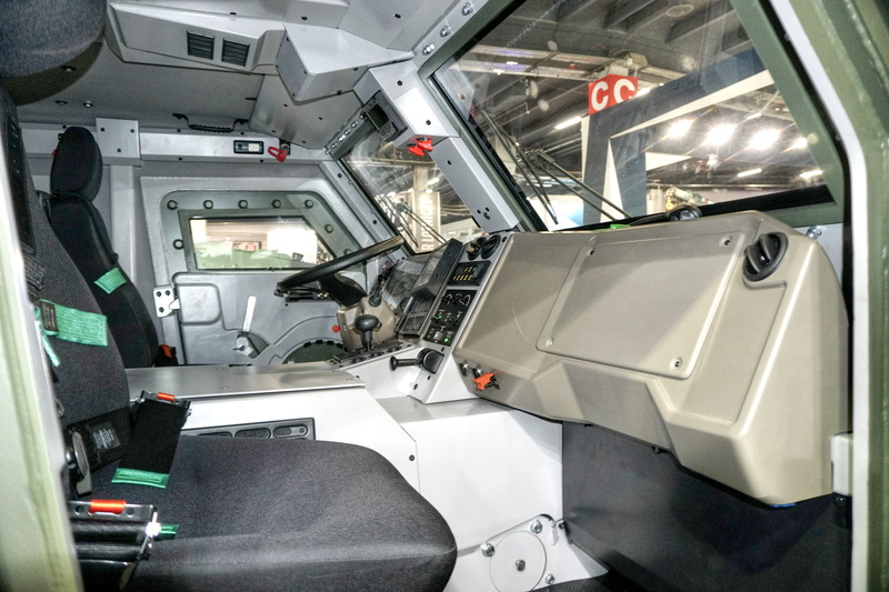 Patriot II s novou svařovanou pancéřovanou kabinou (7)