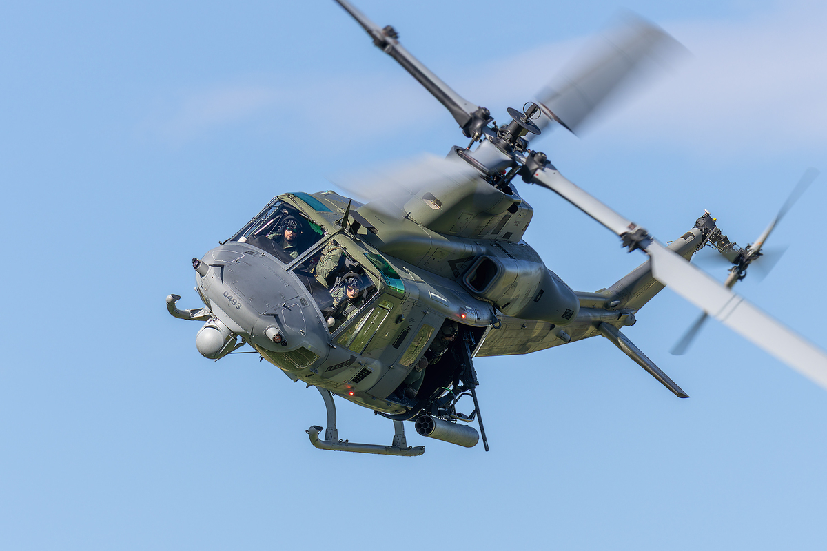 Foto: Velkou pozornost přitáhla dynamická ukázka vrtulníků UH-1Y Venom... | Jan Suchánek / CZ DEFENCE